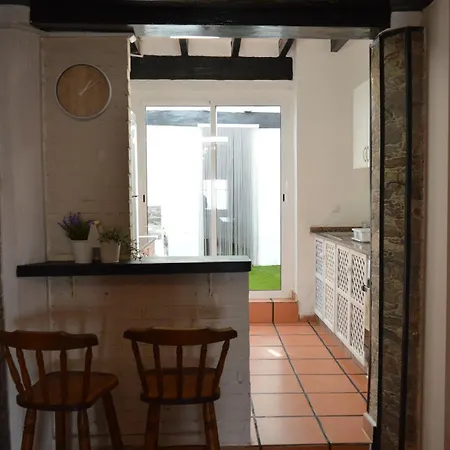 Casa Del Riu. Riola